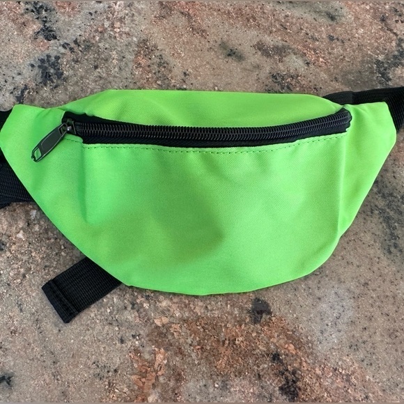 Handbags - Belt bag with adjustable belt can be used as a Fanny pack pink